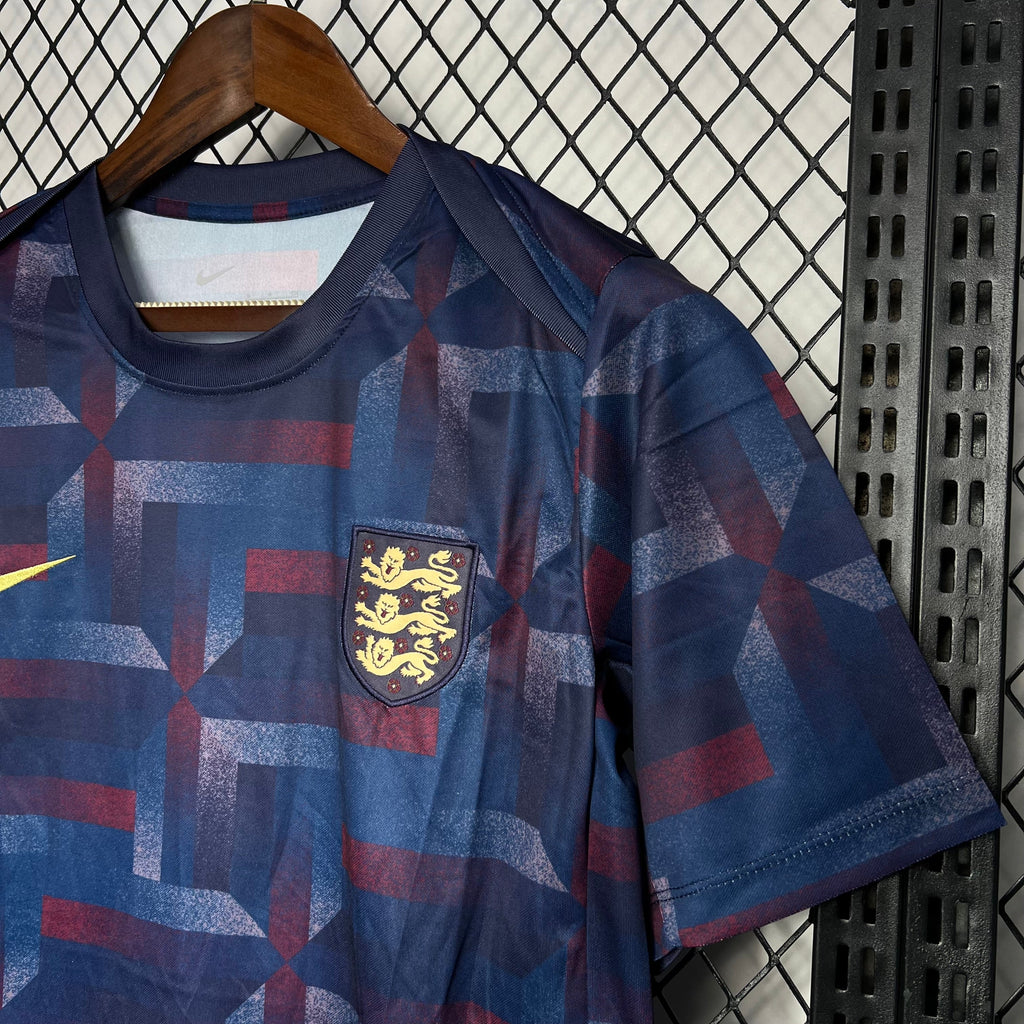 Camisa Inglaterra Pré-Jogo 24/25 - Torcedor Masculina Lançamento