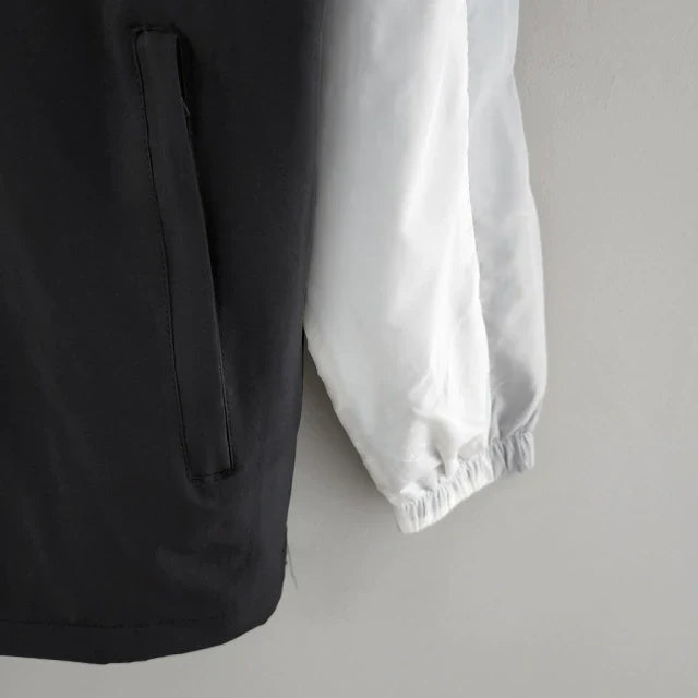 Jaqueta Corta Vento Swoosh - Branco/Preto
