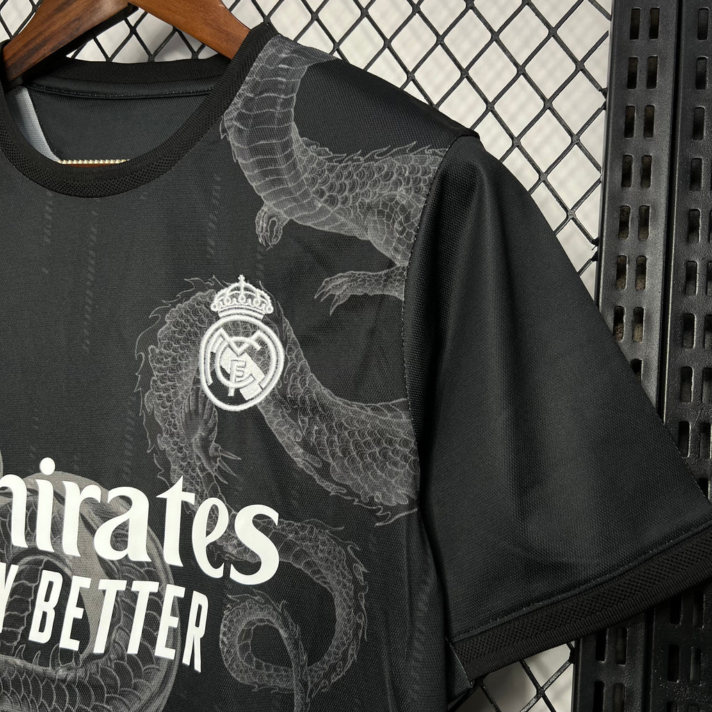 Camisa Real Madrid Edição Especial Preta 24/25 - Torcedor Masculina Lançamento
