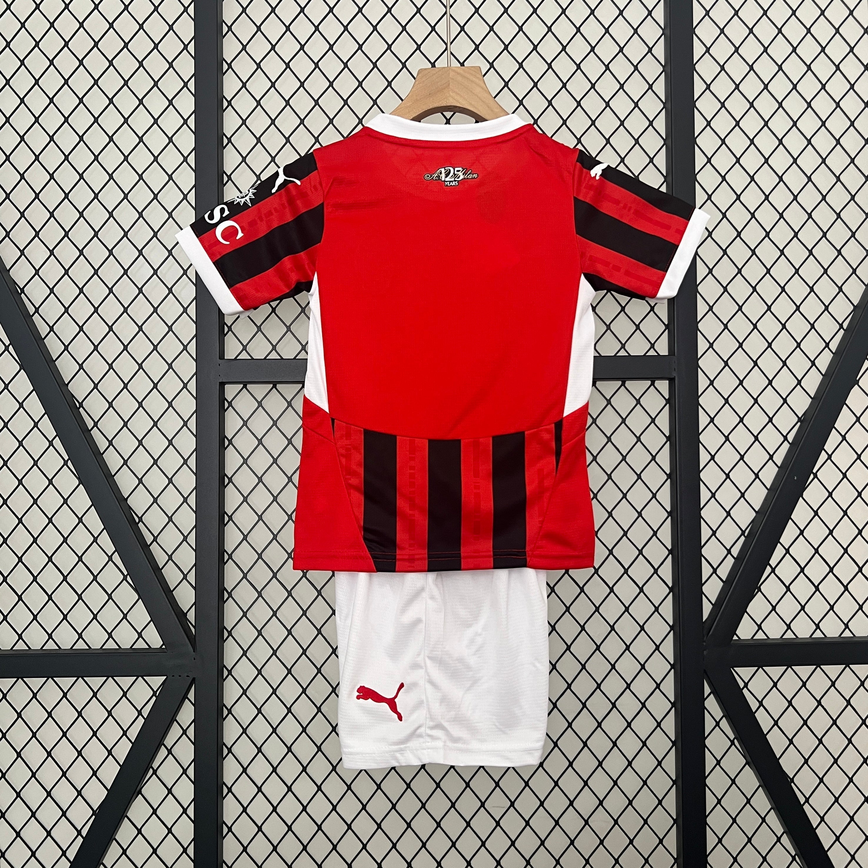 Conjunto Infantil AC Milan Home 24/25