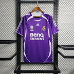 Camisa Real Madrid Away 2006/07 Retrô - Roxa