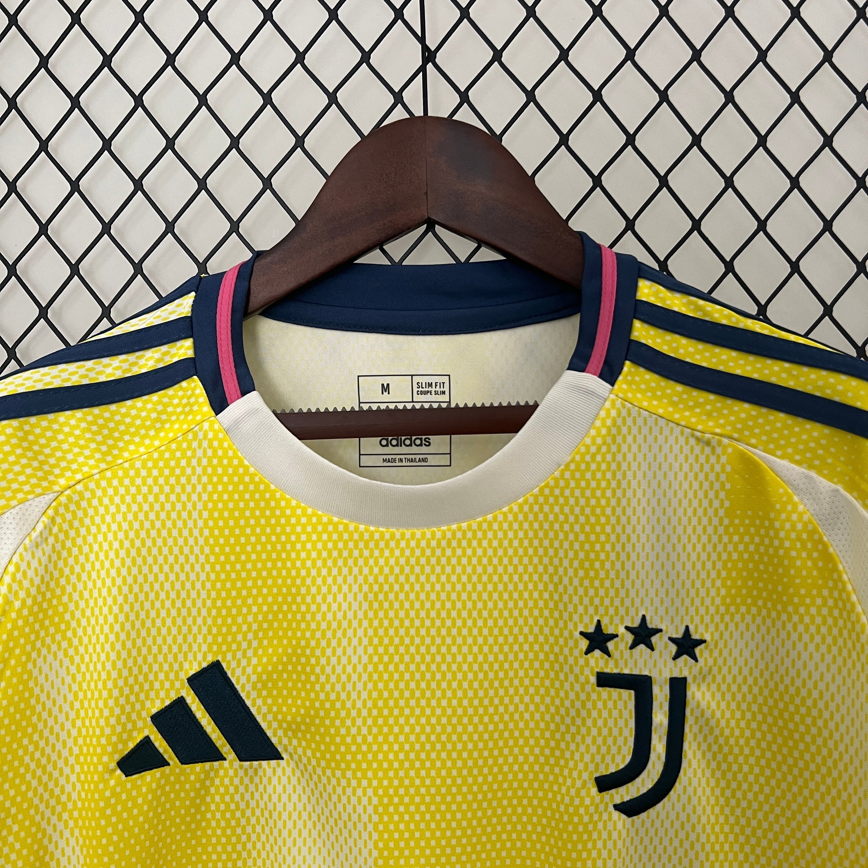 Camisa Juventus Away 24/25 - Torcedor Masculina Lançamento