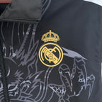 Jaqueta Corta Vento Real Madrid Dupla Face 2023/24 - Dragão/Preta