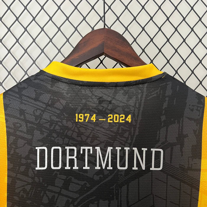 Camisa Borussia Dortmund Home 24/25 "Westfalenstadion 50 anos" - Torcedor Masculina