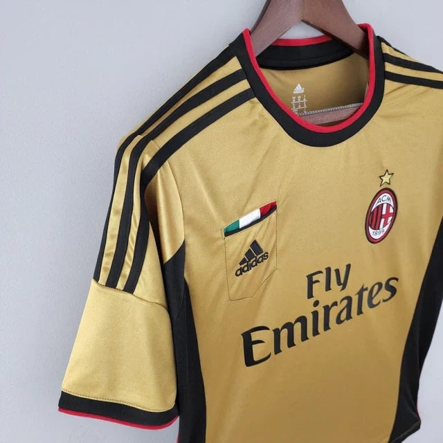 Camisa Retrô Milan III Third 2013/14 Masculino Dourado