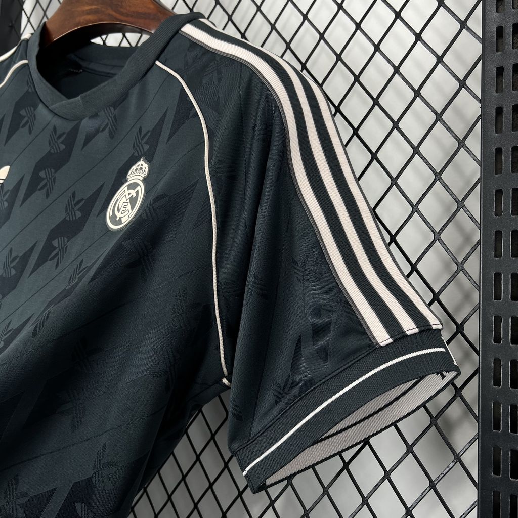 Camisa Real Madrid Edição Especial 24/25 - Torcedor Masculina Lançamento