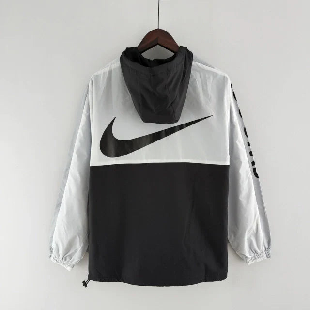 Jaqueta Corta Vento Swoosh - Branco/Preto