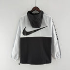 Jaqueta Corta Vento Swoosh - Branco/Preto