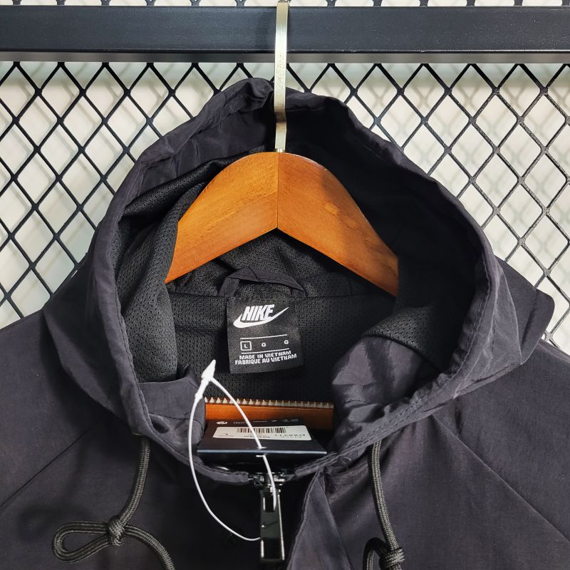 Jaqueta Corta Vento Swoosh - Preto