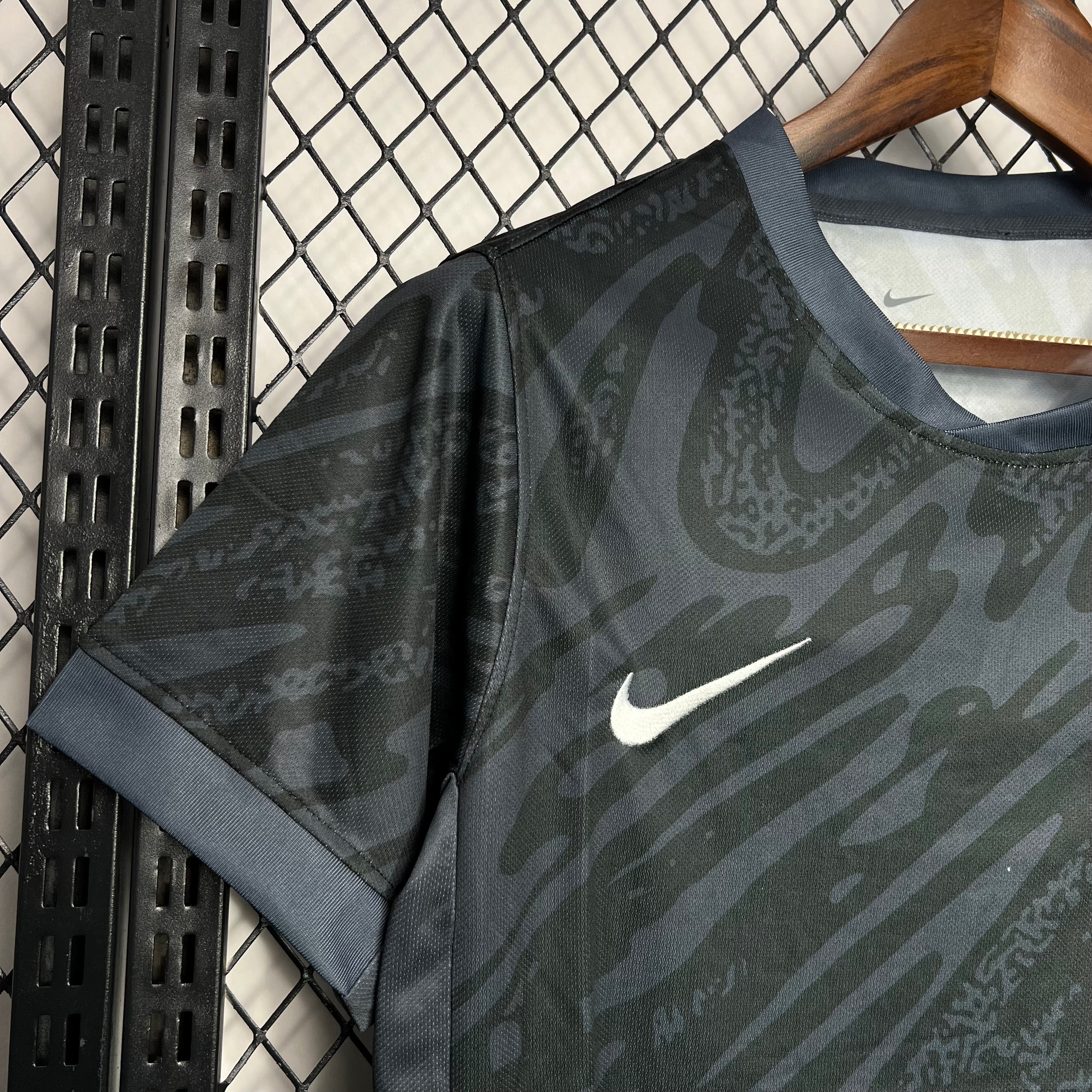 Camisa Portugal Goleiro Preta 24/25 - Versão Torcedor Masculina