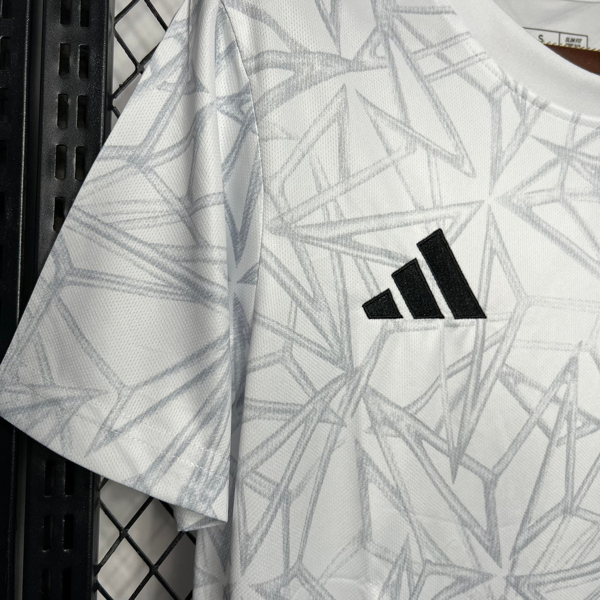 Camisa Real Madrid Pré Jogo 24/25 - Torcedor Masculina Lançamento