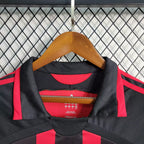 Camisa Retrô Milan I Home 2006/07 Masculino Manga Longa Vermelho e Preto