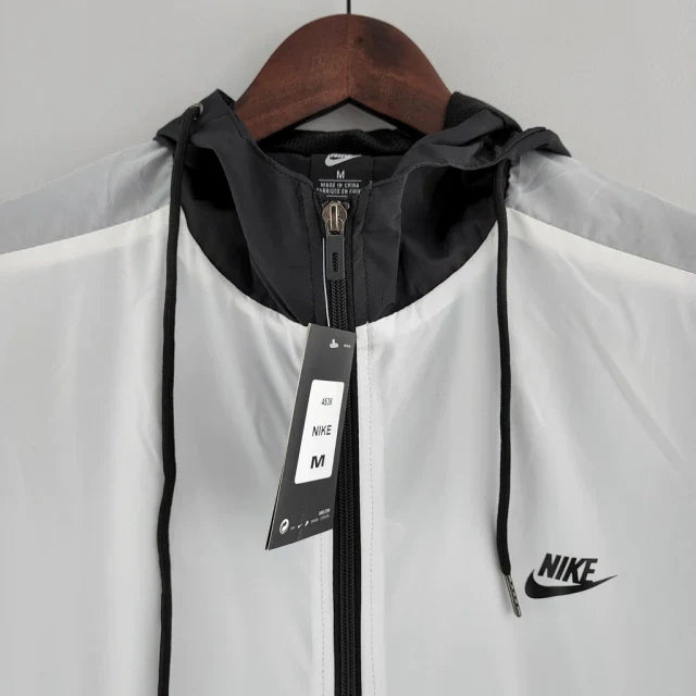 Jaqueta Corta Vento Swoosh - Branco/Preto