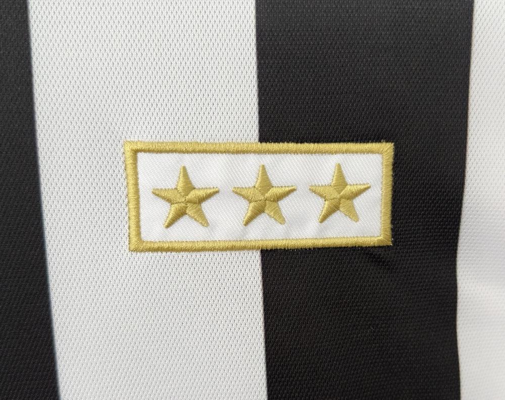Camisa Juventus Edição Especial 2017 - Versão Retrô 120th