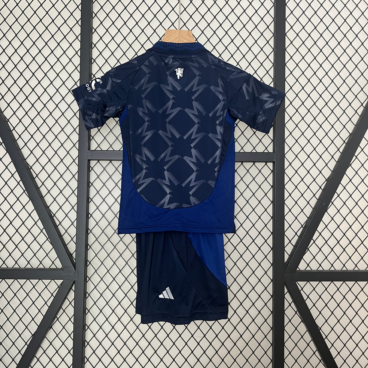 Conjunto Infantil Manchester United Away 24/25