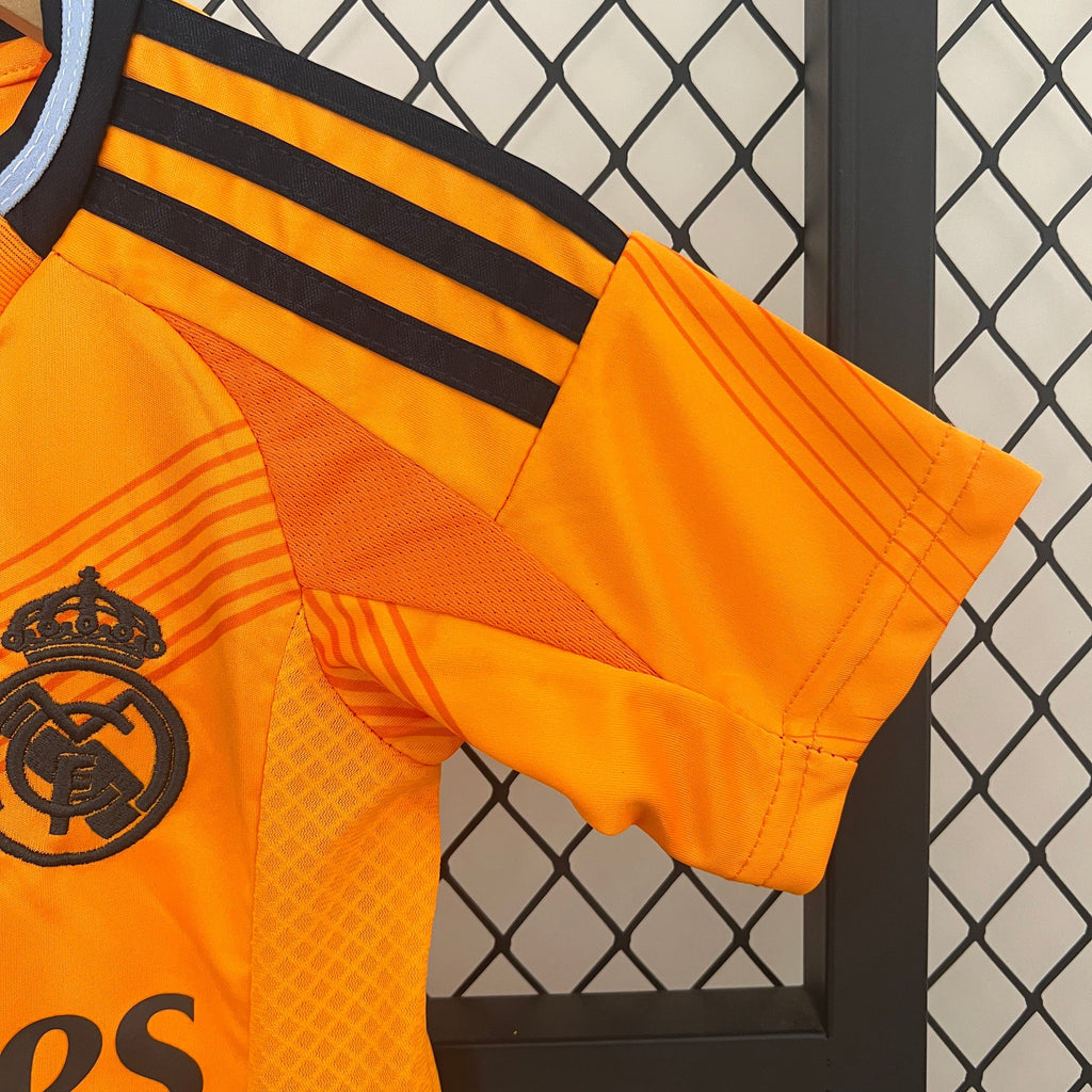 Conjunto Infantil Real Madrid Away 24/25
