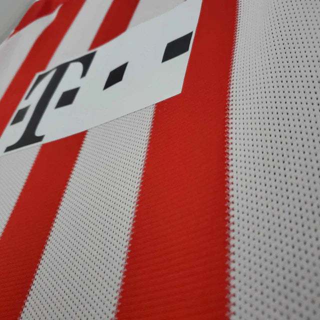 Camisa Bayern de Munique Retrô 2010/2011 Vermelha e Branca