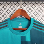 Camisa Retrô Real Madrid II Away 2017/18 Masculino Azul
