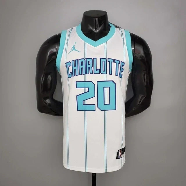 Camisa Regata Charlotte Hornets Branca e Azul - Jordan - Masculina