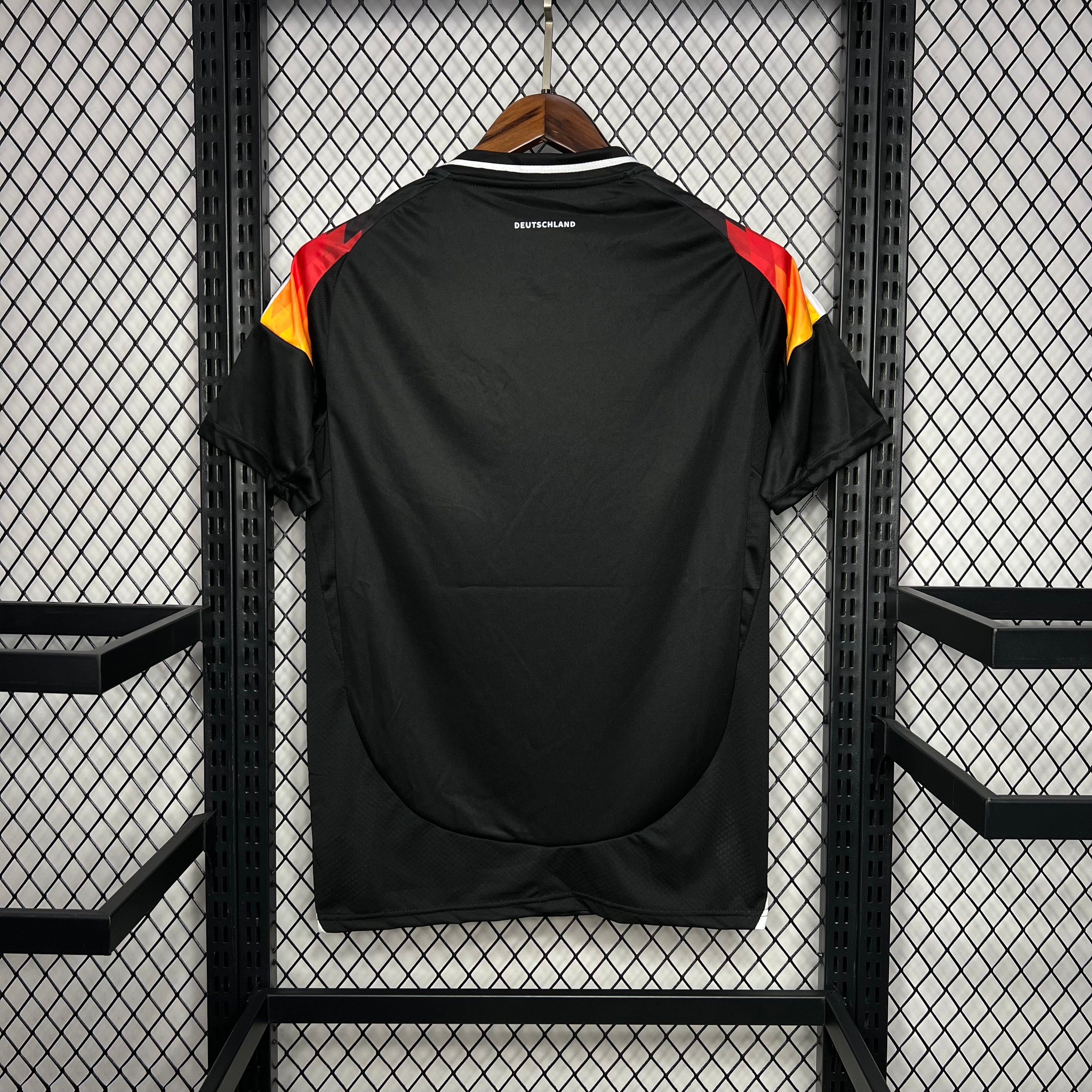 Camisa Alemanha Pré-Jogo 24/25 - Torcedor Masculina