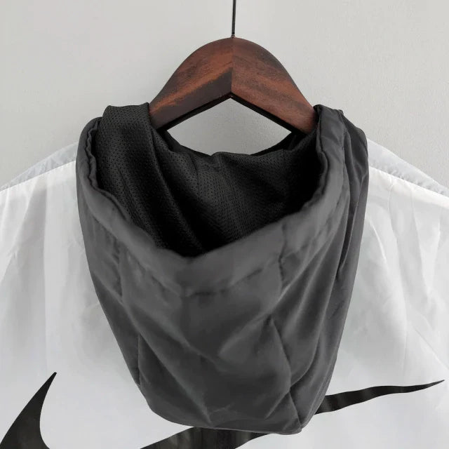 Jaqueta Corta Vento Swoosh - Branco/Preto
