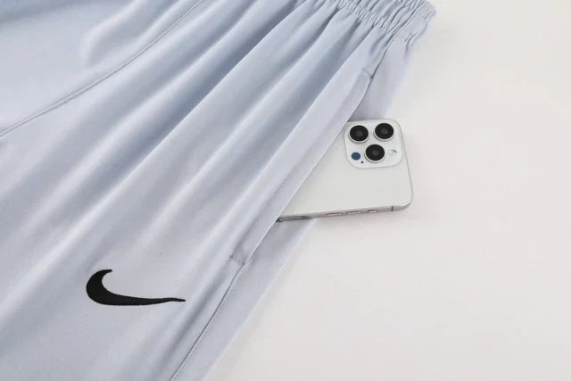 Conjunto Treino Swoosh - Cinza