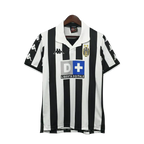Camisa Juventus Retrô 2011/2012 Preta e Branca