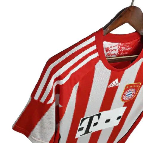 Camisa Bayern de Munique Retrô 2010/2011 Vermelha e Branca