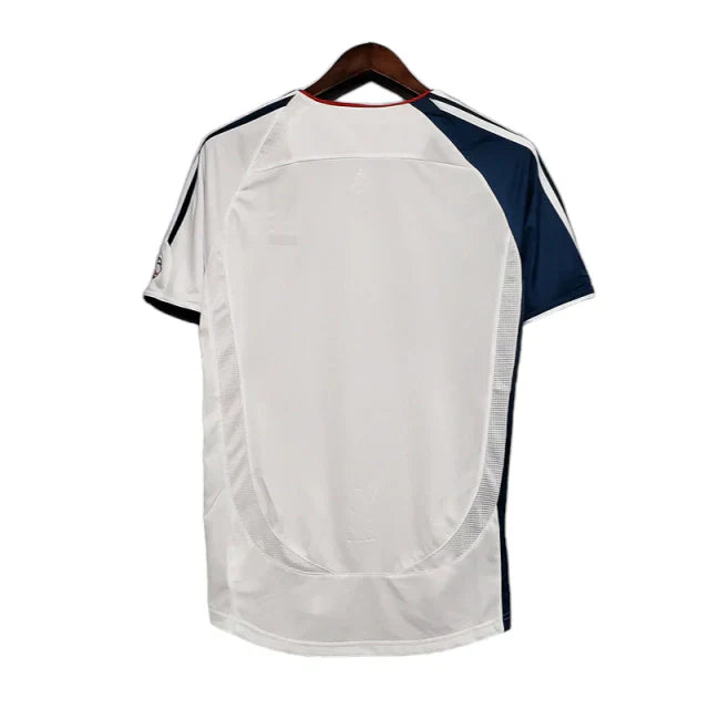 Camisa Liverpool Retrô 2006/2007 Branca
